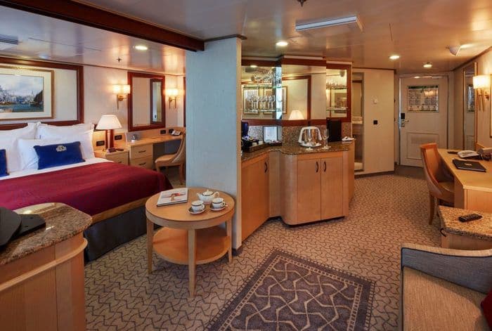 Cunard Queen Elizabeth Accommodation Penthouse Suite.jpg